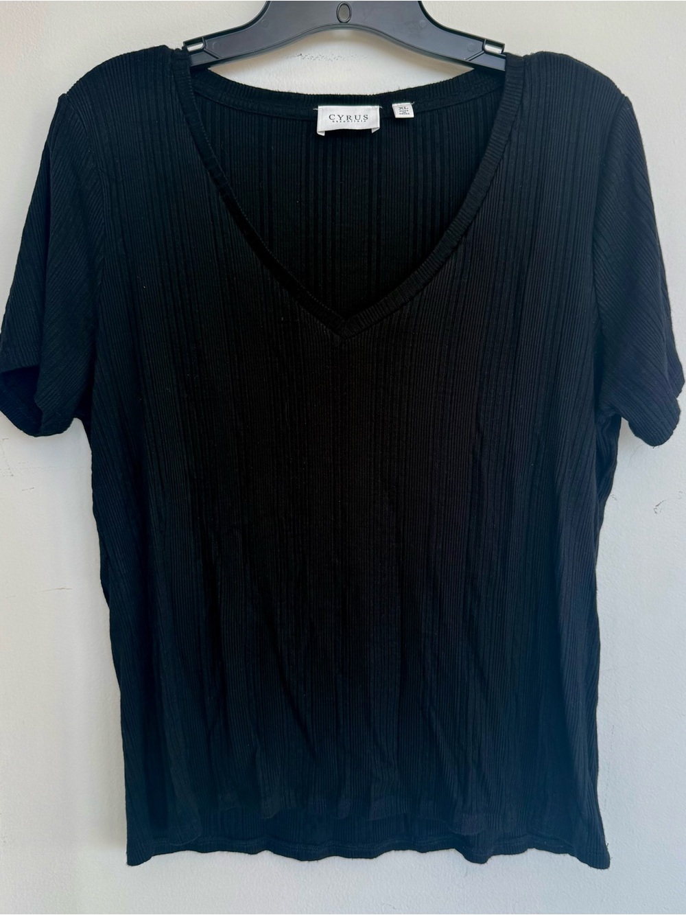 Cyrus Black Ribbed V-Neck Tee